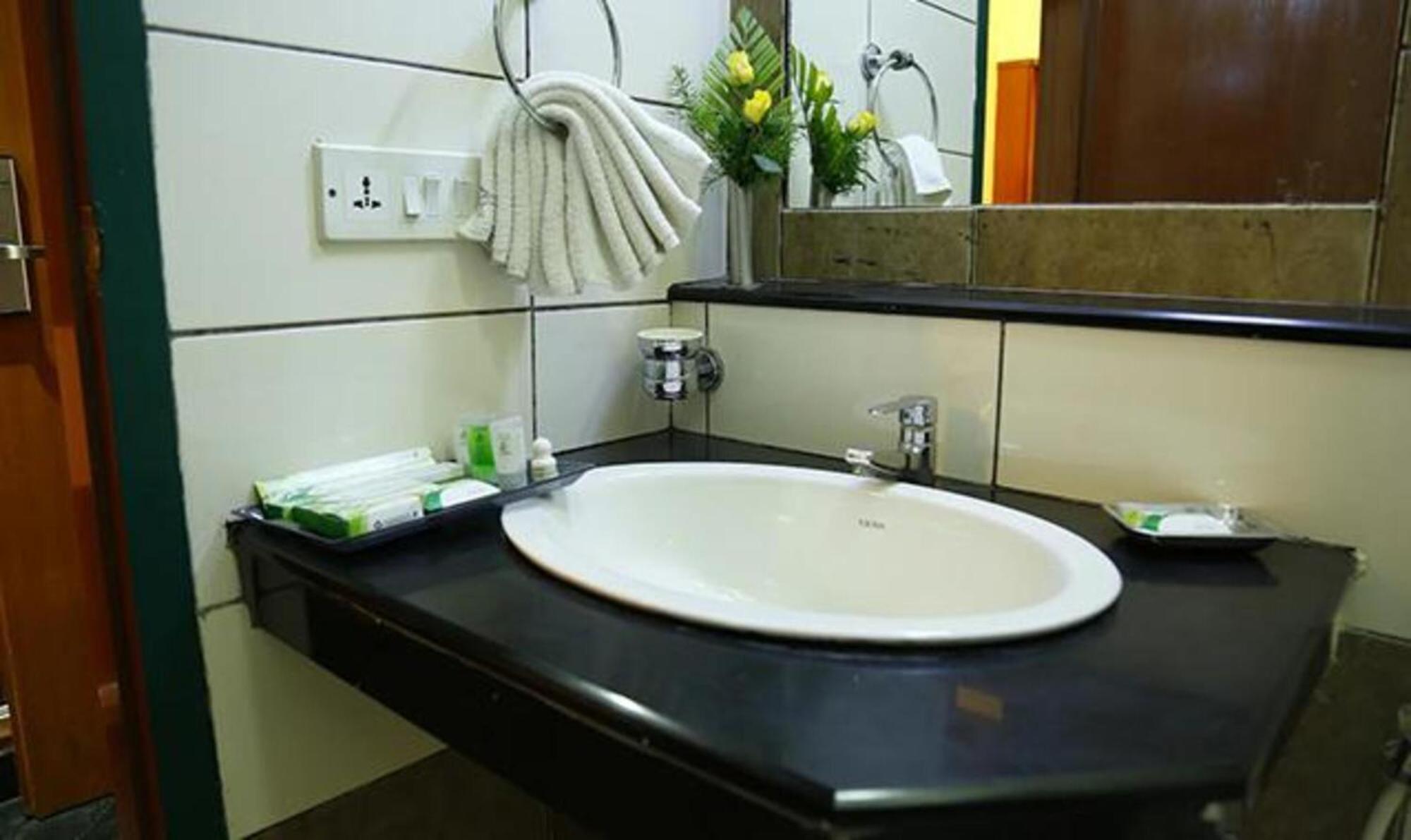 Fabhotel Prime Chennai Deluxe Eksteriør billede